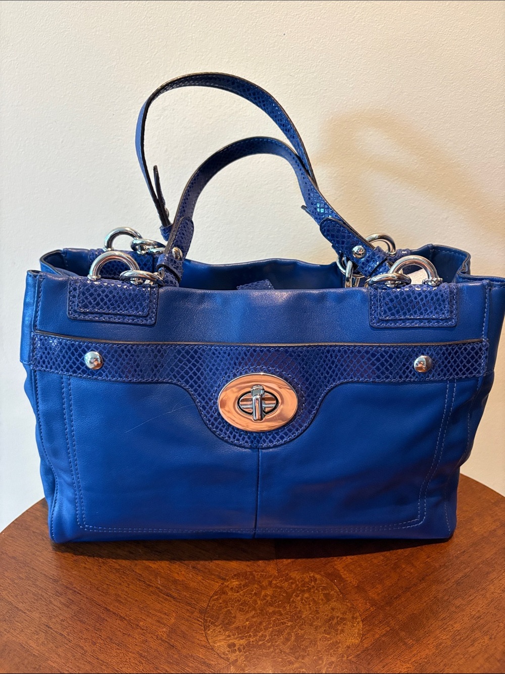 Coach  Penelope 3 compartment, satchel Royal blue/snake skin trim Turn-Lock
